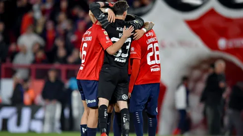 Los jugadores del Rojo, a puro festejo.