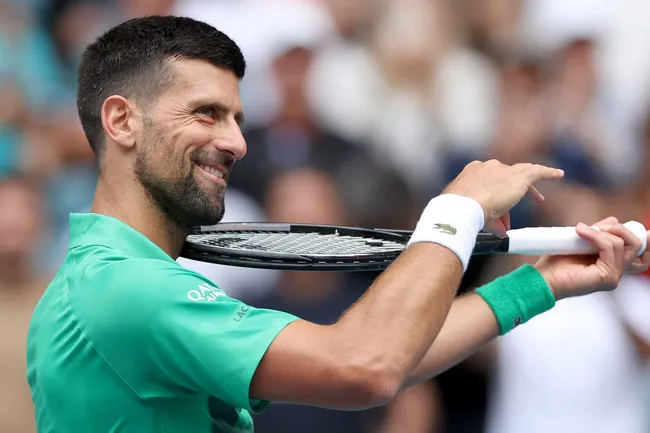 Nole y su clásico festejo del violín. (Foto: Getty).