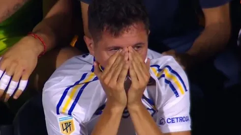 Ander Herrera llora en el banco tras salir lesionado