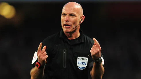 Howard Webb detalló cómo son los contratos de los árbitros de la Premier League