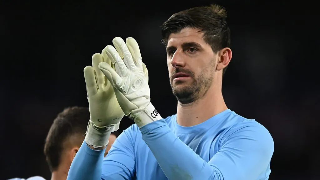 Hay Courtois para rato en el Real Madrid, con un trato que sólo recibió Cristiano Ronaldo.