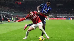 Theo Hernández y Marcus Thuram disputan la pelota en el último Derby della Madonnina.