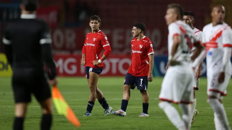 Tras su estreno con derrota en Copa Sudamericana, Independiente quedó varado en Bolivia