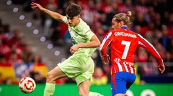 Duelo intenso entre Atlético de Madrid y Barcelona.