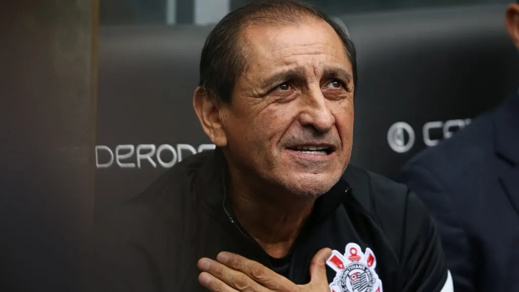 Ramón Díaz, entrenador de Corinthians.