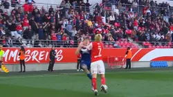 Empujón y caos: el picante cruce que protagonizó el Colo Barco en la victoria de Racing de Estrasburgo sobre Reims