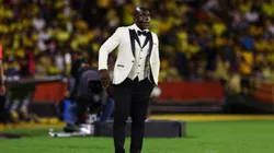 Segundo Castillo, el DT de Barcelona SC, utiliza un atuendo muy elegante: el motivo