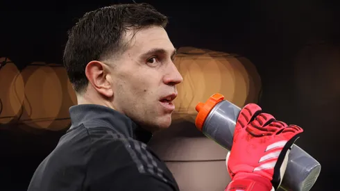 Dibu Martínez, arquero de Aston Villa.