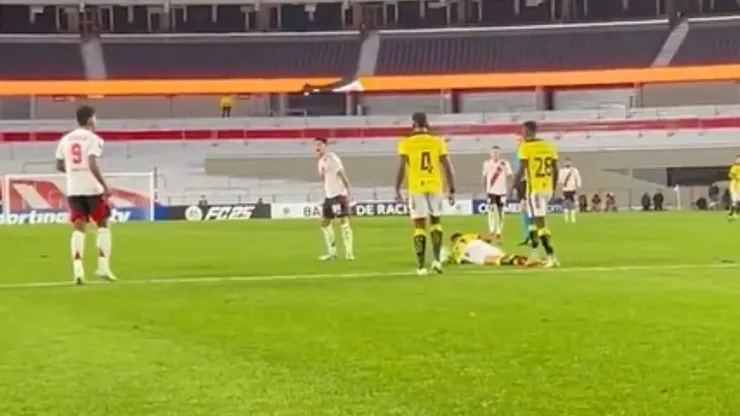 El reto de Enzo Pérez a Borja.