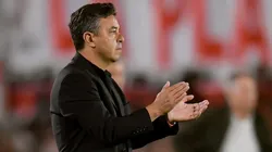 Marcelo Gallardo analiza variantes.