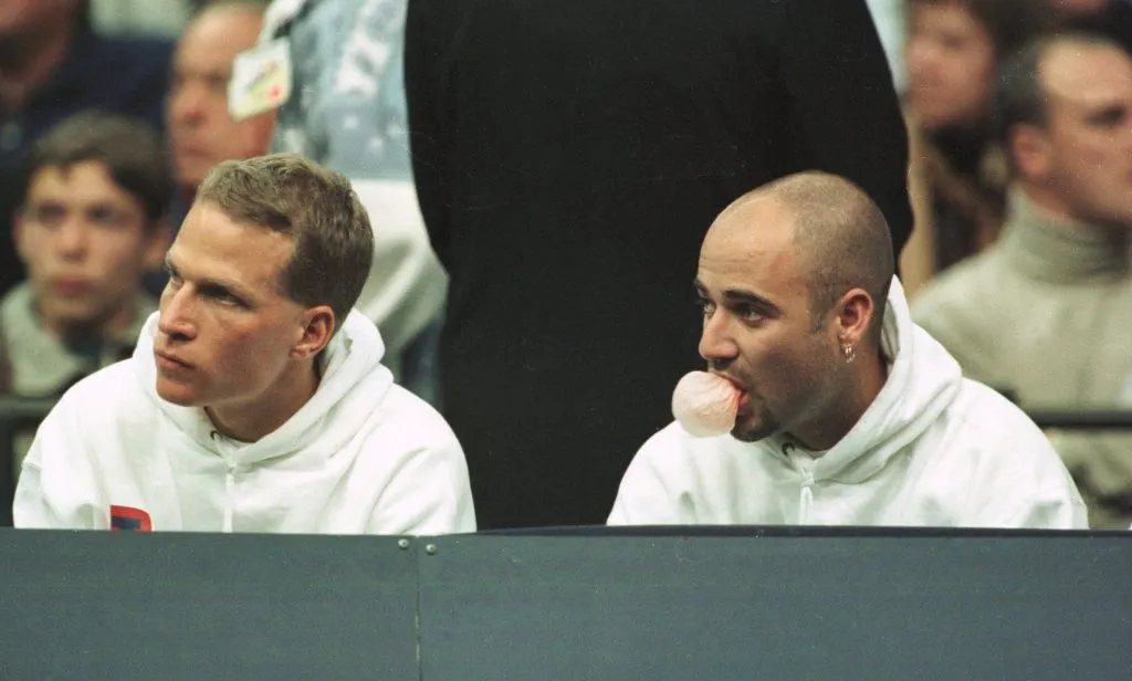 André Agassi junto a Pete Sampras en la Copa Davis 1995.