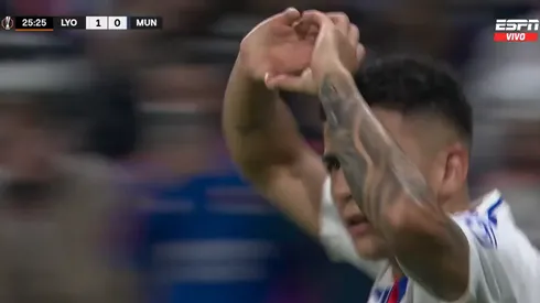 El festejo de Thiago Almada.