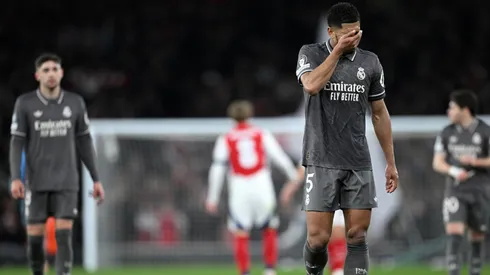 Los jugadores del Real Madrid lamentan la derrota ante Arsenal.
