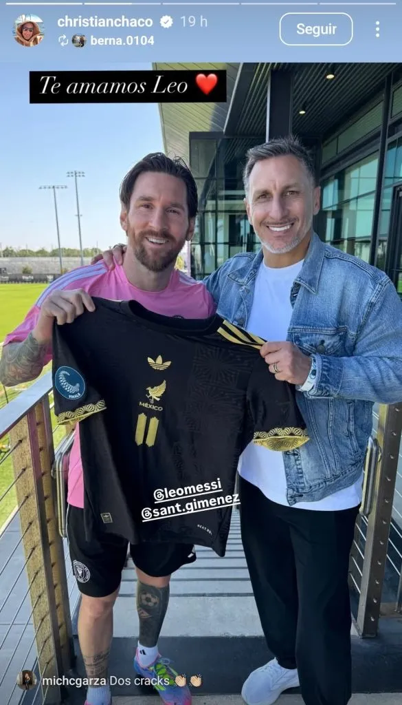 La publicación de Christian Giménez con Lionel Messi.
