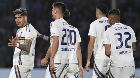 Alarma en Boca: Milton Giménez se fue lesionado del Gigante de Alberdi