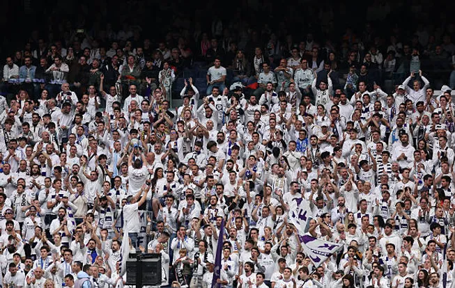 La pared blanca de fanáticos del Real Madrid será mucho más ruidosa este miércoles por Champions.
