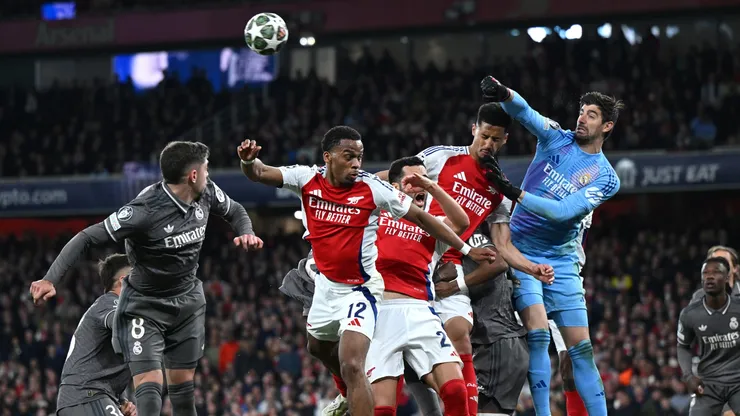 Real Madrid y Arsenal se enfrentan por un lugar en las semifinales de la Champions League 2024-2025.
