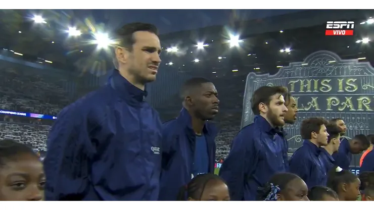 El insólito error con el himno de la Champions League que dejó atónitos a los jugadores de Aston Villa y PSG