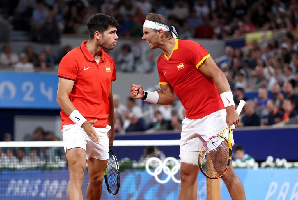 Carlos Alcaraz y Rafael Nadal en París 2024. (Foto: Getty)