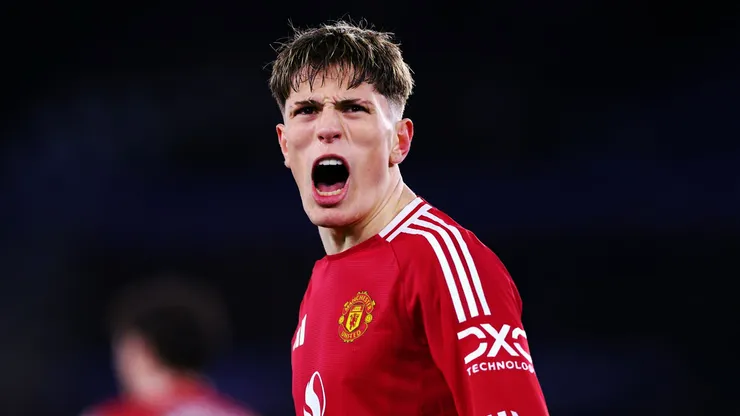 Alejandro Garnacho podría irse del Manchester United.