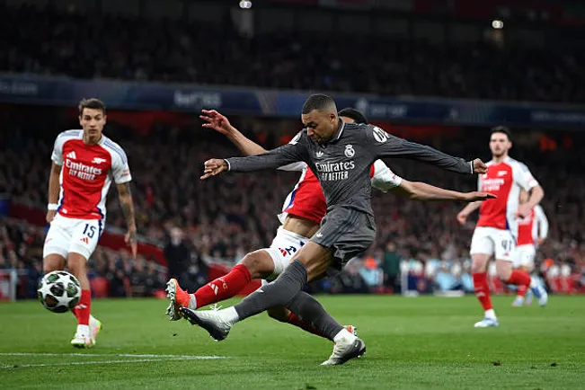 Real Madrid, necesitado de una defensa sólida y una delantera goleadora.