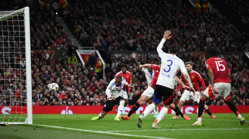 El gol de Nicolás Tagliafico ante el Manchester United.