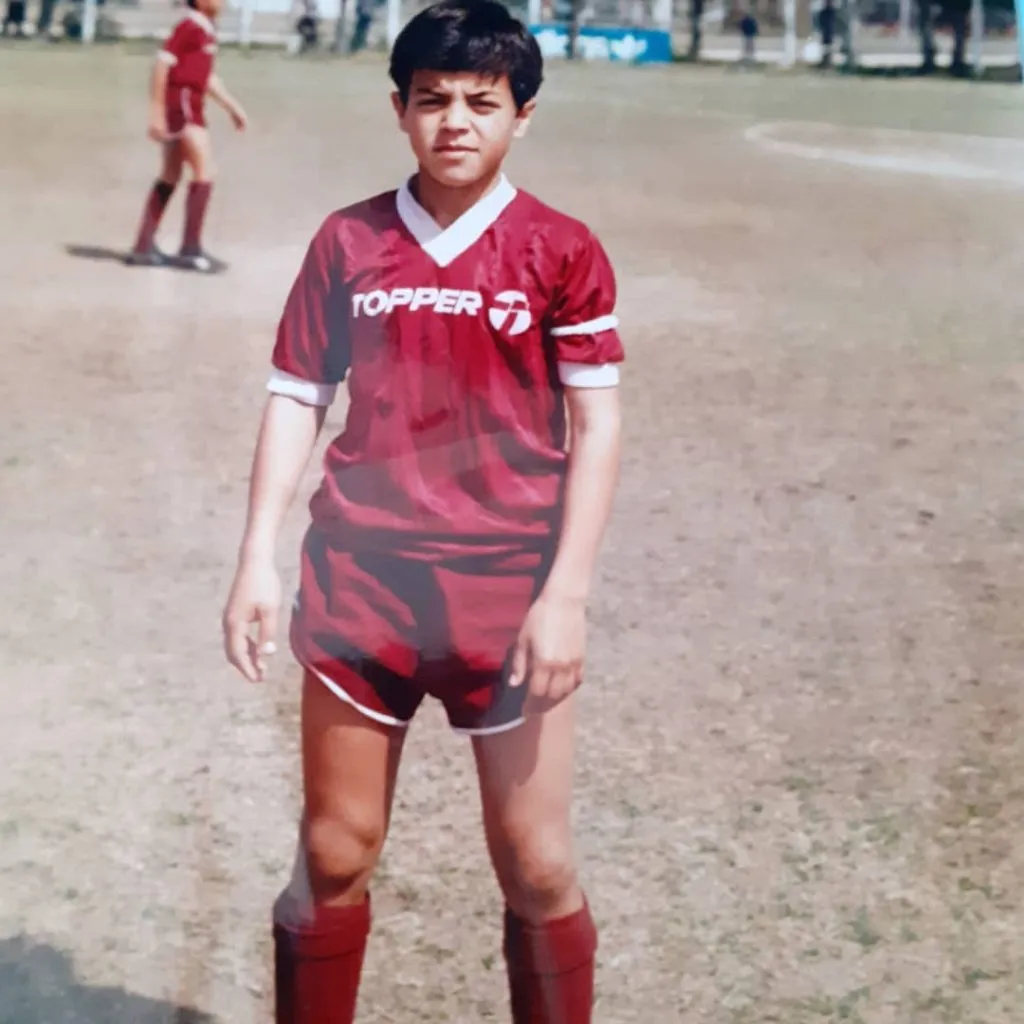 Apenas estuvo un tiempo Lanús, pero a los 12 se fue a Italia. Foto IG.