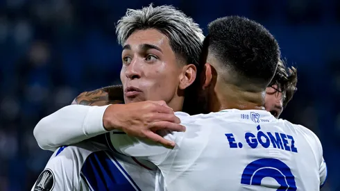 Vélez va por su tercera victoria en el grupo.