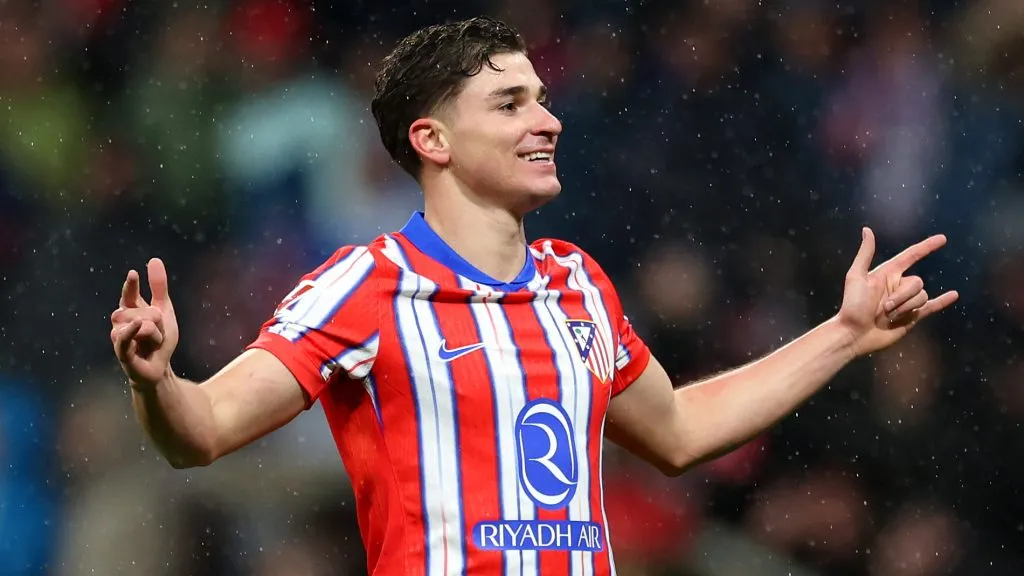 Julián Álvarez sigue anotando con Atlético de Madrid.