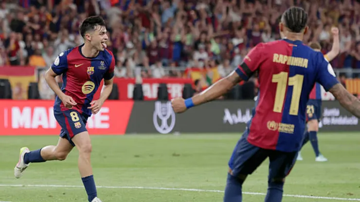El festejo de Pedri tras su golazo al Real Madrid. (Getty)