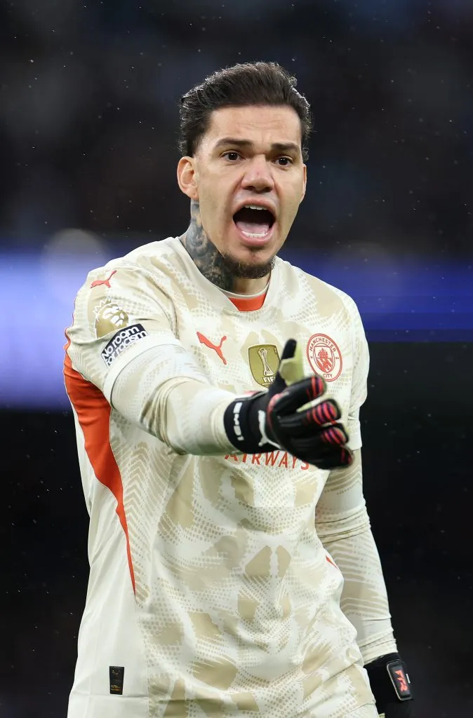 Ederson podría irse del Manchester City.