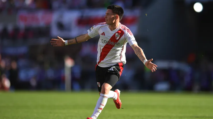 Franco Mastantuono festejando su gol a Boca.