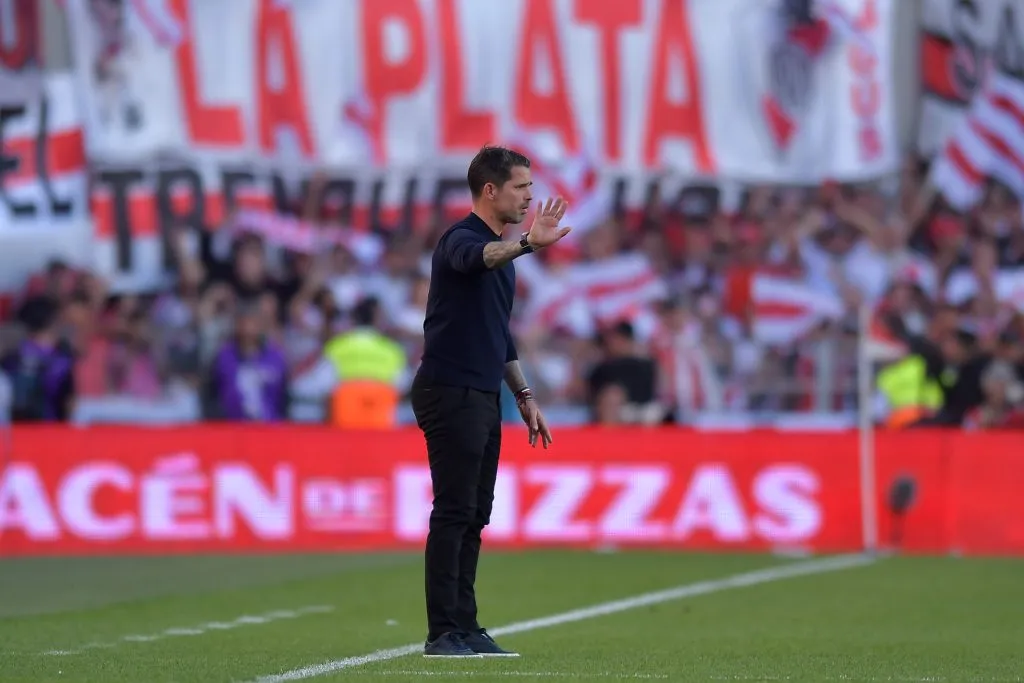 Gago dejó de ser el técnico de Boca tras perder el Superclásico.