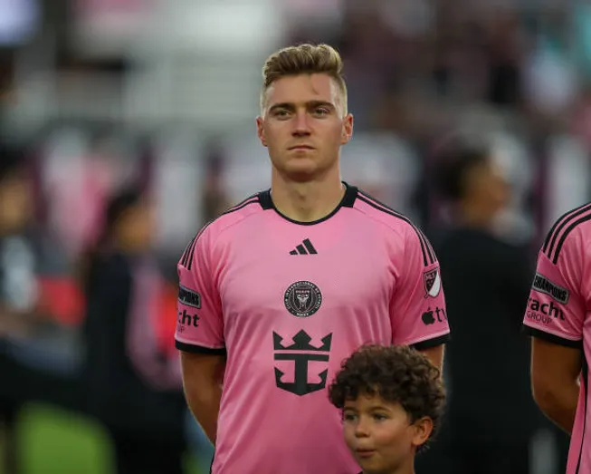 Julian Gressel no era tenido en cuenta por Mascherano.