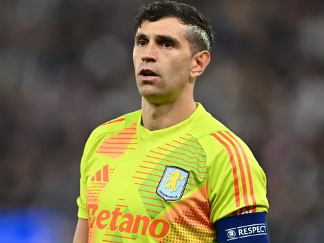 Mientras Aston Villa define el futuro de Dibu Martínez, pagaría 50 millones por una figura de Barcelona