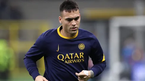Lautaro Martínez padece de una distensión en el muslo, lesión que lo dejaría afuera de la vuelta con el Barcelona.