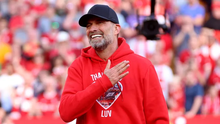 Arne Slot reveló lo que le dijo Klopp tras el título del Liverpool
