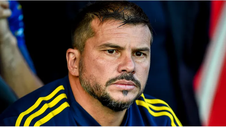 Mariano Herrón se diferenció de Fernando Gago para definir el once inicial de Boca ante Tigre