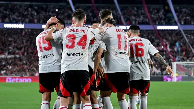 River sumó de a tres ante Vélez.