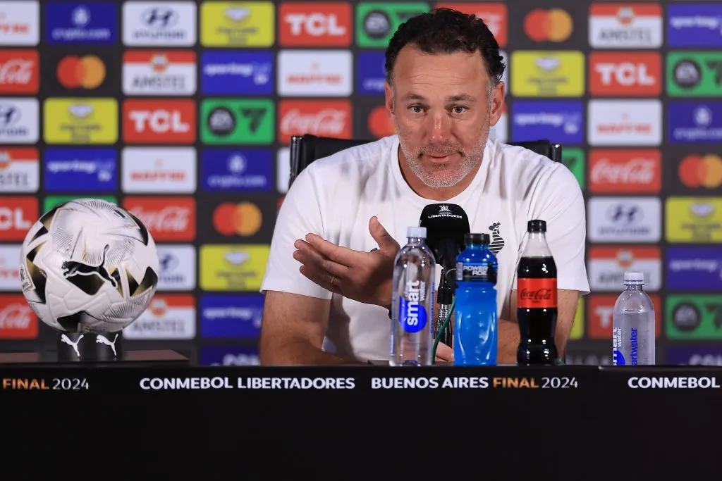 Gabriel Milito viene de dirigir a Atlético Mineiro. (Foto: Getty).