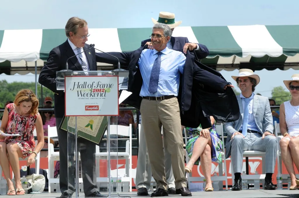 Manuel Orantes ingresó al Hall of Fame en 2012. (Foto: Getty).