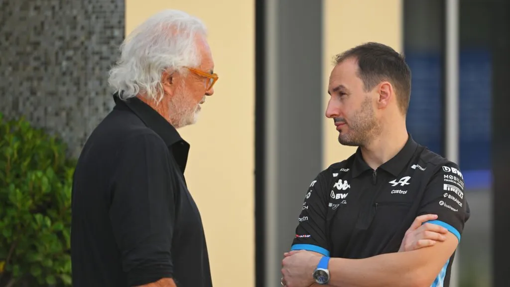 Oakes junto a Briatore, previo a su renuncia como jefe de equipo de Alpine.