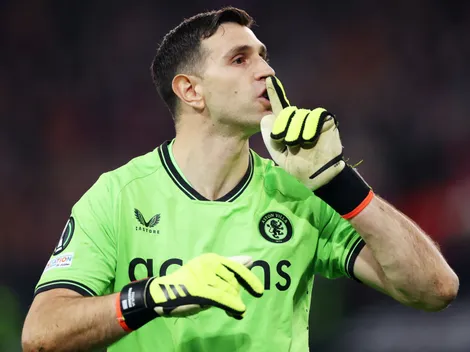 Aston Villa consiguió un flamante logro en la Premier League gracias al Dibu Martínez