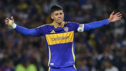 No se vio en TV: Marcos Rojo le prohibió a un jugador de Boca patear un penal ante Lanús
