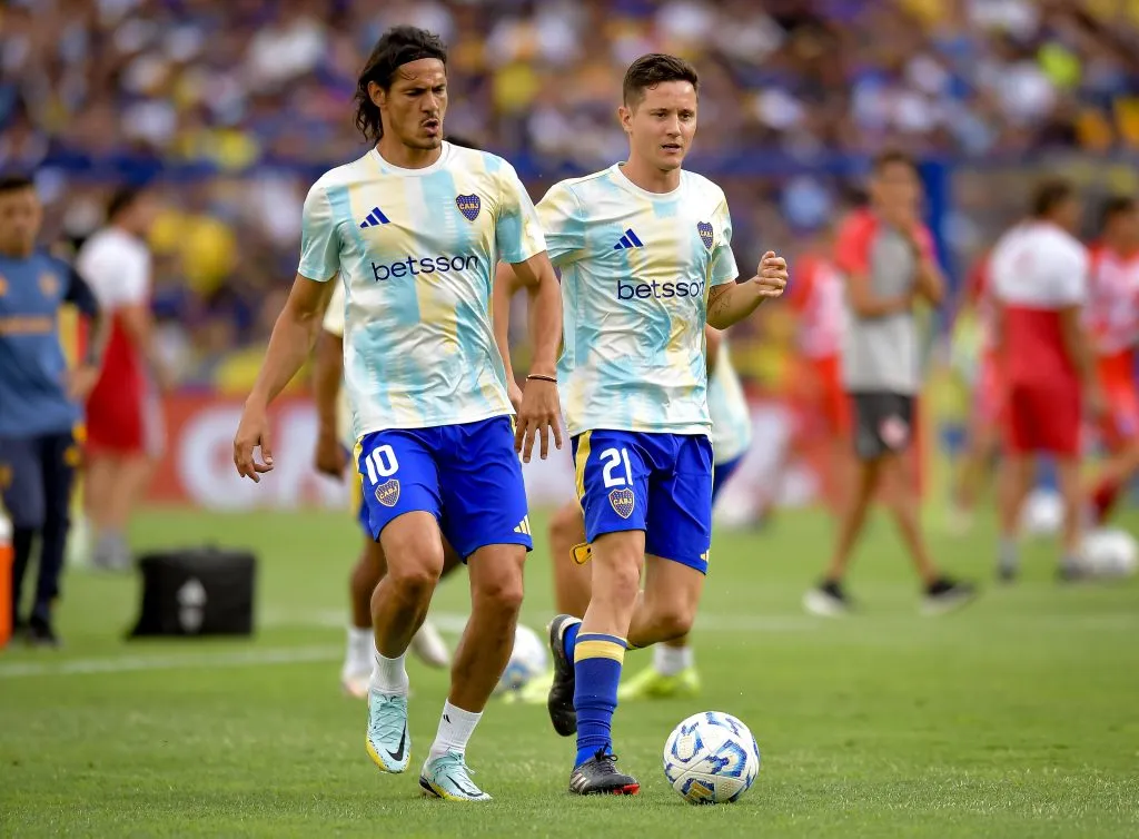 Edinson Cavani y Ander Herrera realizando la entrada en calor en La Bombonera. (Getty Images)