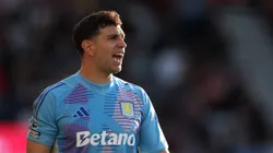 Dibu Martínez se acerca a Manchester United