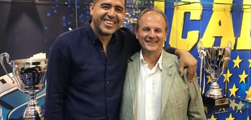 Riquelme junto a Ricardo Rosica