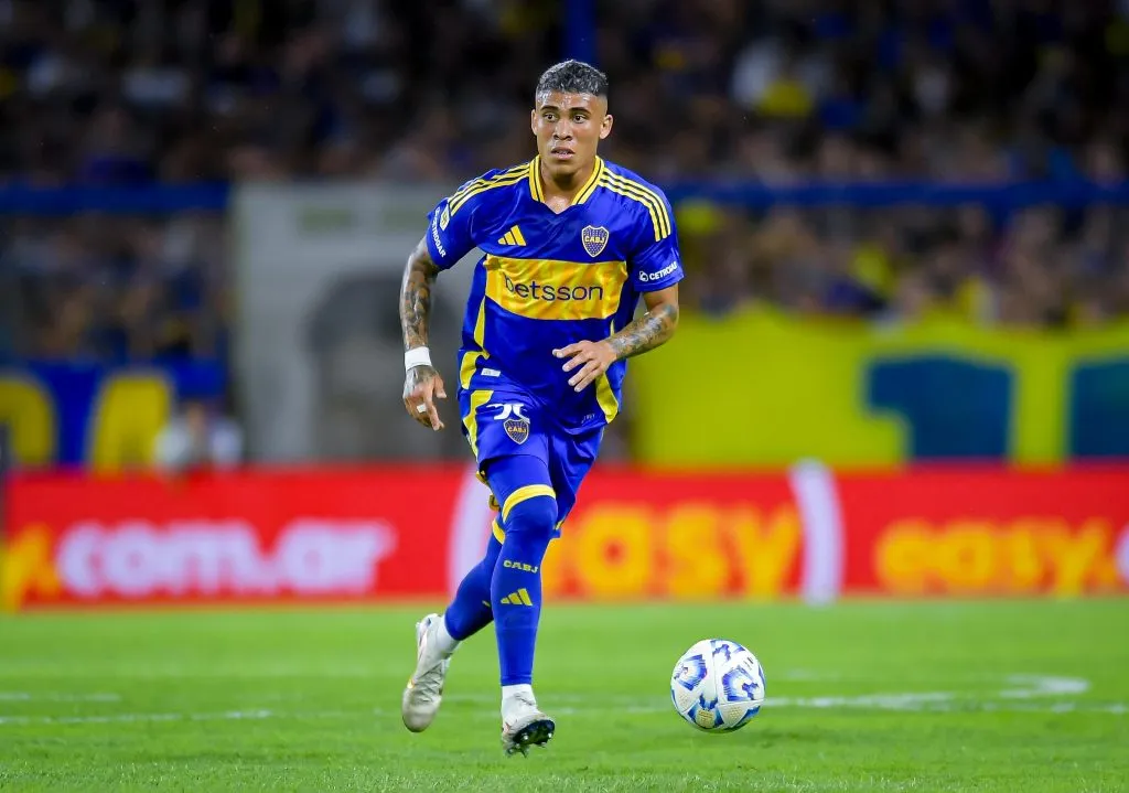 Ayrton Costa, defensor de Boca Juniors.