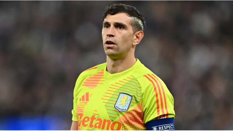 El arquero que busca Aston Villa para reemplazar a Dibu Martínez