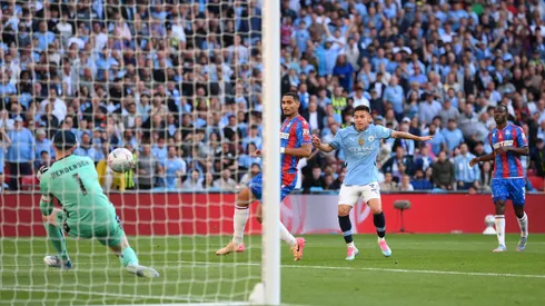 La reacción de los hinchas del Manchester City tras el debut del Diablito Echeverri: "Un niño al azar"